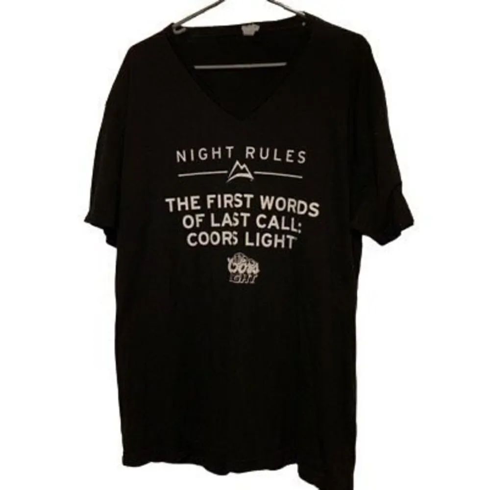 Coors Light Night Rules The First Rules Of Last Call Size XL V-Neck T-Shirt